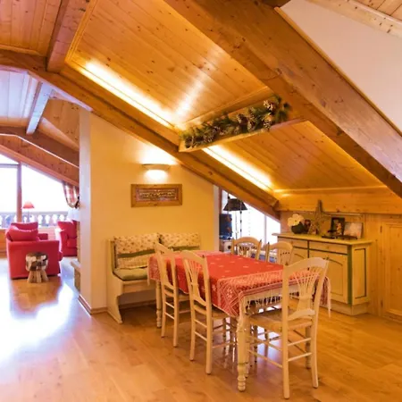 Hotel Jean Blanc Spor - 3 Pieces Pour 6 Personnes 784 *